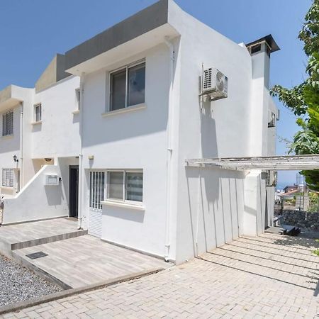 קיירניה Villa Blue מראה חיצוני תמונה
